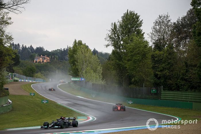 Lewis Hamilton, Mercedes W12, Charles Leclerc, Ferrari SF21, Sergio Pérez, Red Bull Racing RB16B