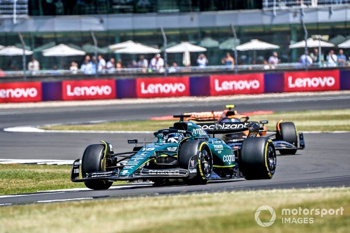 Lance Stroll, Aston Martin AMR23, Lando Norris, McLaren MCL60