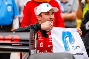 Ganador de la pole Christian Lundgaard, Rahal Letterman Lanigan Racing Honda