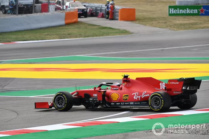 Charles Leclerc, Ferrari SF1000 hace un trompo