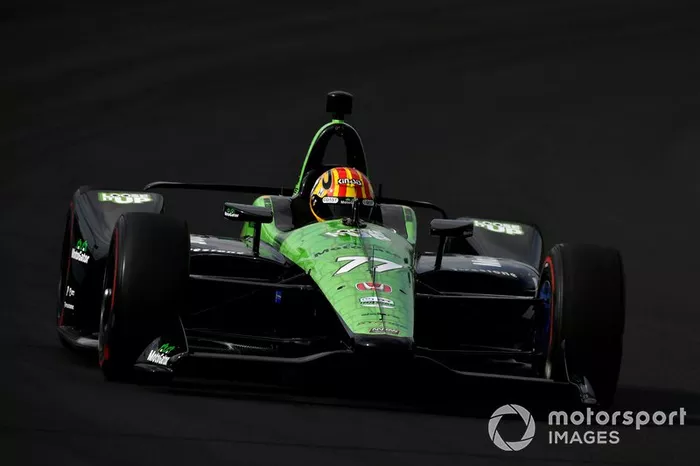 19º: #77 Oriol Servia, Team Stange Racing with Arrow SPM, Arrow Schmidt Peterson Motorsports Honda: 227.991 mph