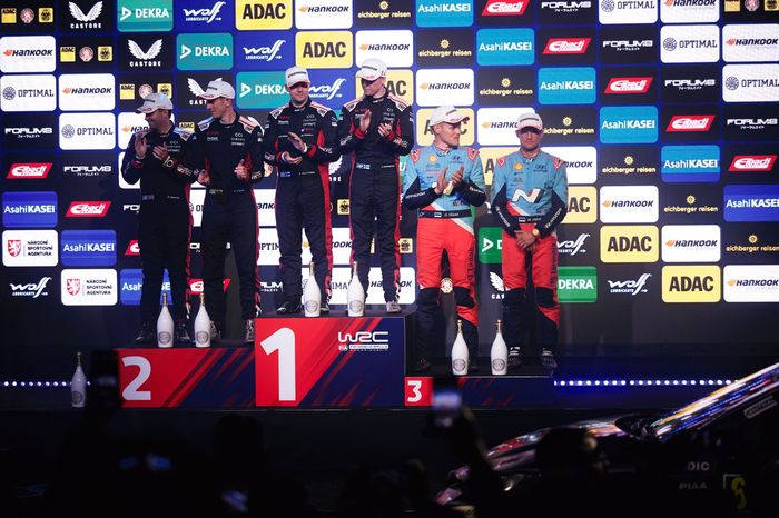 Podium: Winners Kalle Rovanperä, Jonne Halttunen, Toyota Gazoo Racing WRT Toyota GR Yaris Rally1, second place Elfyn Evans, Scott Martin, Toyota Gazoo Racing WRT Toyota GR Yaris Rally1, third place Ott Tänak, Martin Järveoja, Hyundai World Rally Team Hyun