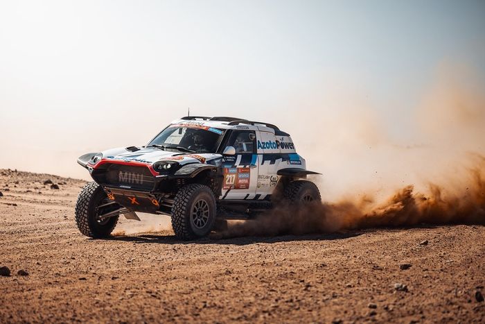 #217 X-raid Mini JCW Team Mini John Cooper Works Rally Plus: Krzysztof Holowczyc, Łukasz Kurzej