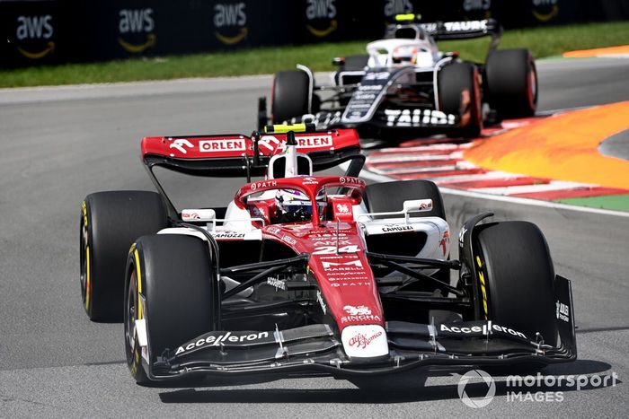 Zhou Guanyu, Alfa Romeo C42, Yuki Tsunoda, AlphaTauri AT03