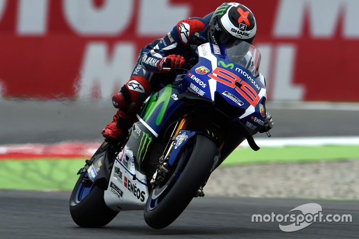 Jorge Lorenzo teve queda feia no TL3 e teve dificuldades durante o quali. Fez o 11° tempo, mas herdará uma posição por conta da punição a Andrea Iannone.