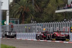 #8 Audi Sport Team Joest Audi R18 e-tron quattro: Lucas di Grassi, Loic Duval, Oliver Jarvis y #43 R