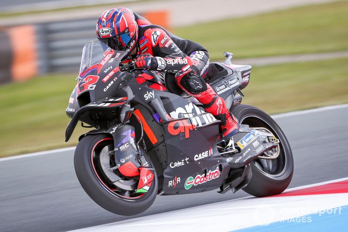 Maverick Viñales, Aprilia Racing Team