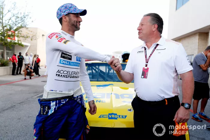 Daniel Ricciardo, McLaren,1984 Dale Earnhardt Wrangler Chevrolet Monte Carlo NASCAR