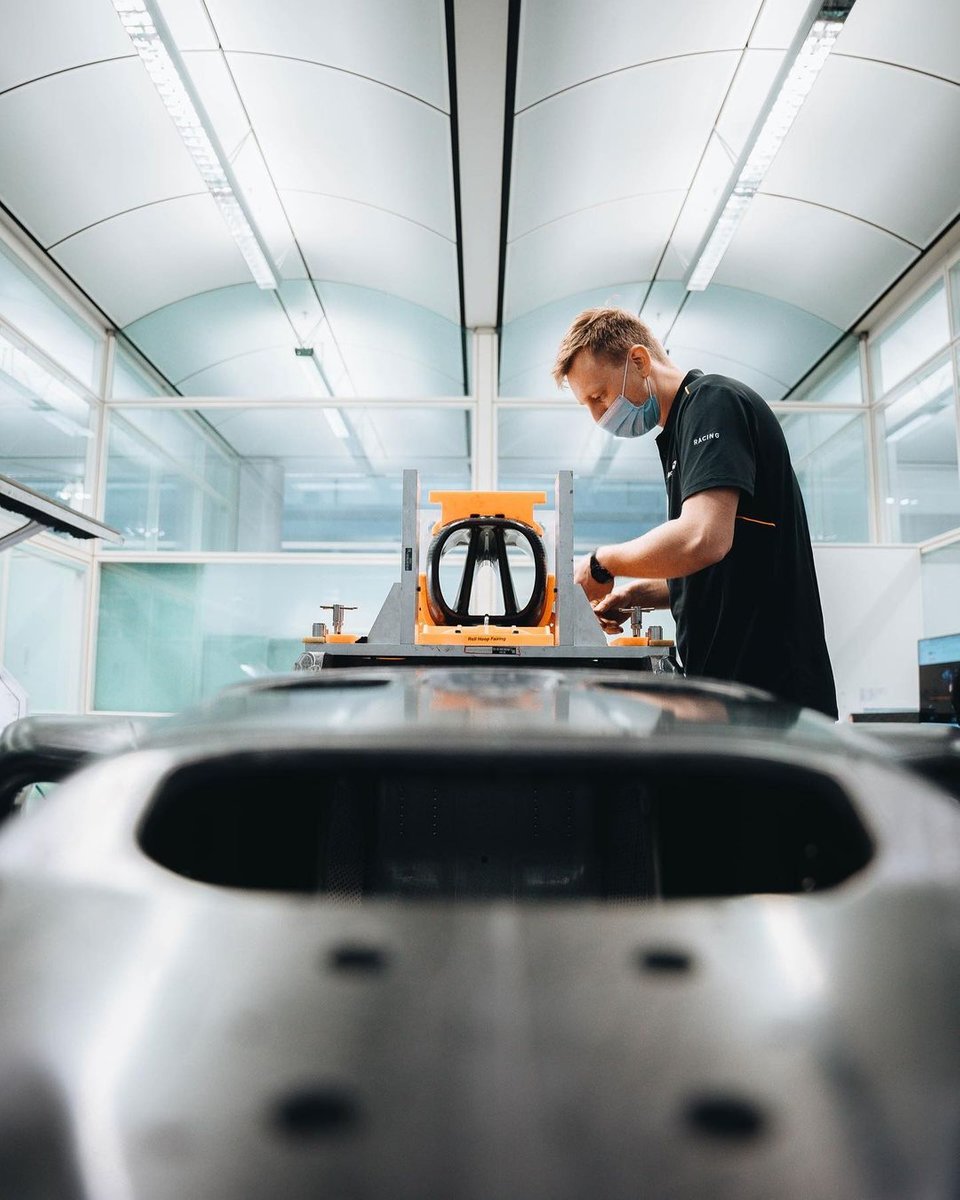 Prima immagine del telaio della McLaren MCL36