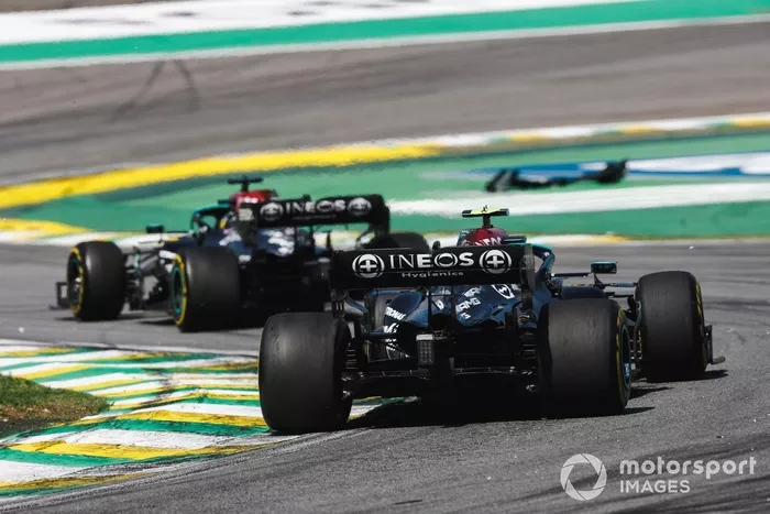 Lewis Hamilton, Mercedes W12, Valtteri Bottas, Mercedes W12