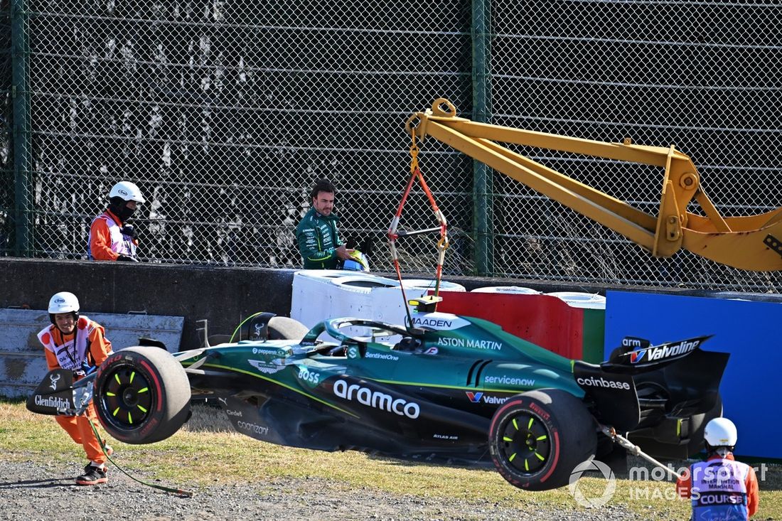 Fernando Alonso, accidente en Aston Martin Racing