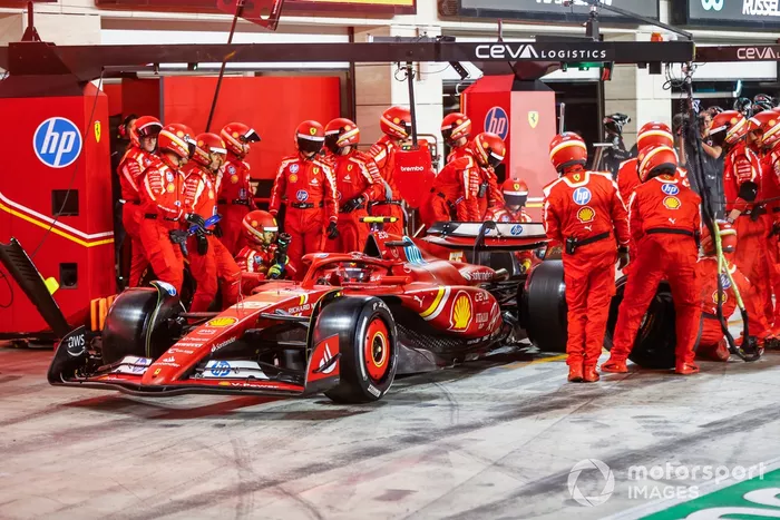 Carlos Sainz, Ferrari SF-24, leaves his pit box after a stop