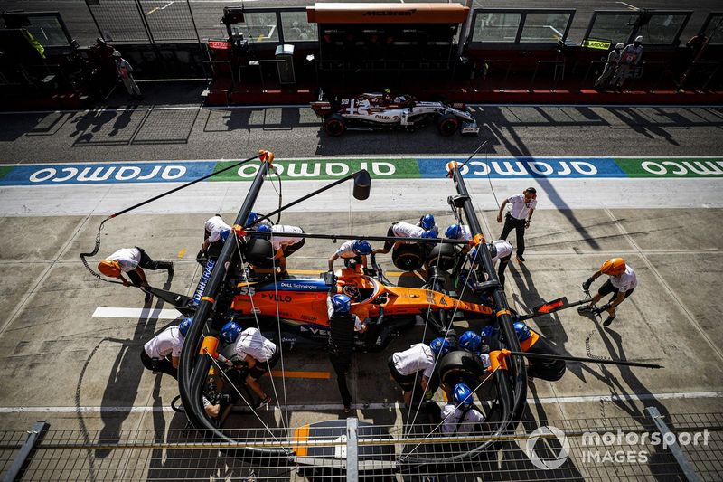 Carlos Sainz Jr., McLaren MCL35