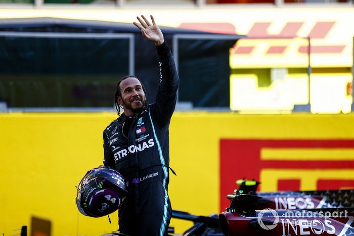 Ganador Lewis Hamilton, Mercedes-AMG F1 celebra en Parc Ferme