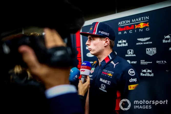 Max Verstappen, Red Bull Racing parla ai media