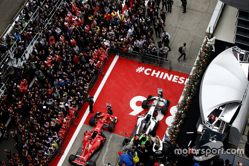 Gran Premio de China: los organizadores de la carrera marcaron el Gran Premio 958 en la historia de la F1 con una inscripción bajo el podio.