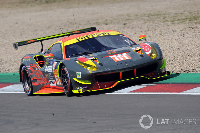 #61 Clearwater Racing Ferrari 488 GTE: Mok Weng Sun, Matt Griffin, Keita Sawa