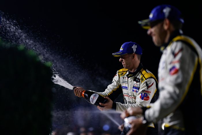 #4 Corvette Racing by Pratt Miller Motorsports Corvette Z06 GT3.R: Tommy Milner, Nicky Catsburg, Nico Varrone