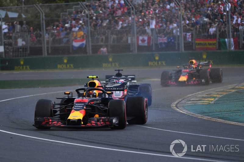 Max Verstappen, Red Bull Racing RB14 en tête-à-queue