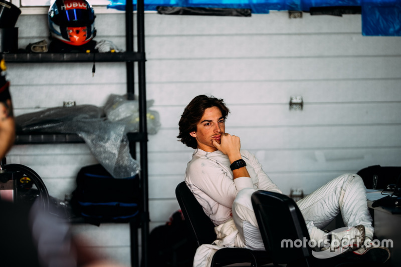 MP Motorsport: <img src="https://cdn-9.motorsport.com/static/img/cfp/0/0/0/100/199/s3/spain-2.jpg" alt="" width="20" height="12" /> Роберто Мері (№9)
