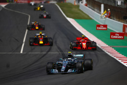 Valtteri Bottas, Mercedes AMG F1 W09, Kimi Raikkonen, Ferrari SF71H, Max Verstappen, Red Bull Racing RB14 y Daniel Ricciardo, Red Bull Racing RB14