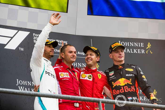 Lewis Hamilton, Mercedes AMG F1, David Sanchez,  Ferrari, Sebastian Vettel, Ferrari, y Max Verstappen, Red Bull Racing