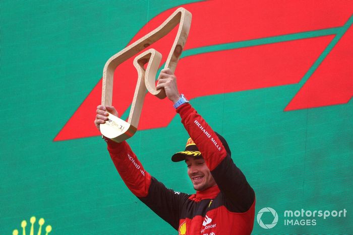 Podio: ganador Charles Leclerc, Ferrari