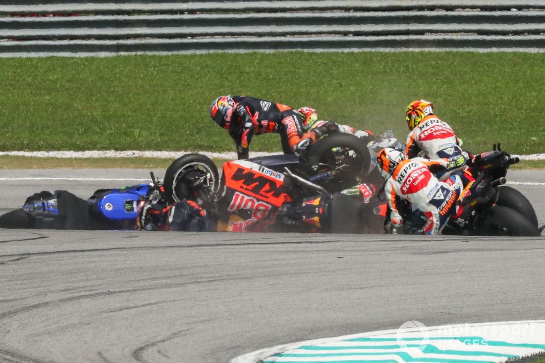 Jack Miller, Red Bull KTM Factory Racing, Fabio Quartararo, Yamaha Factory Racing, Brad Binder, Red Bull KTM Factory Racing Crash