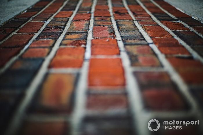 La yarda de ladrillos (Yard of bricks) de Indianápolis