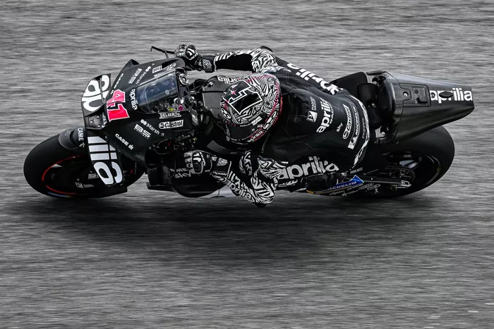Aleix Espargaró, Aprilia Racing