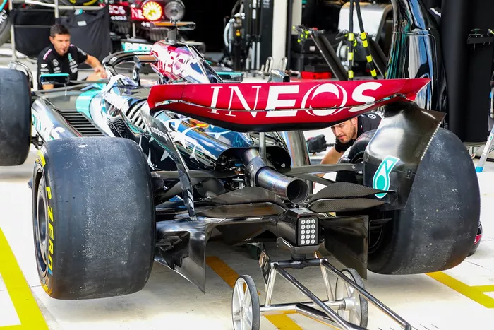 Mercedes W15 détail