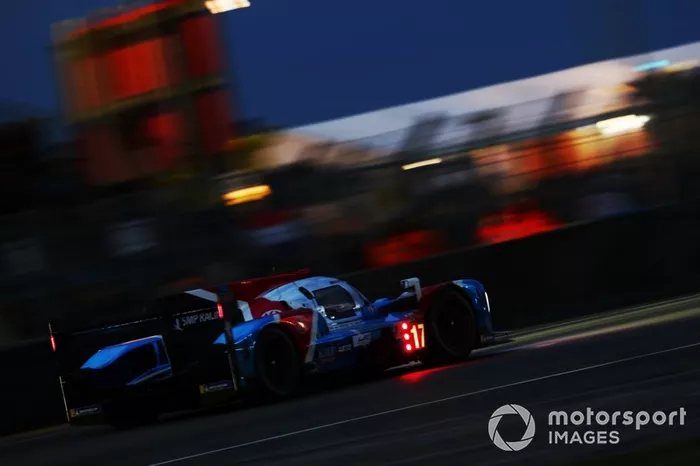 7) ¿Y correr en la oscuridad?