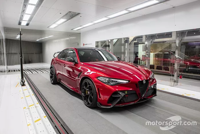 Alfa Romeo Giulia GTAm nella galleria del vento della Sauber