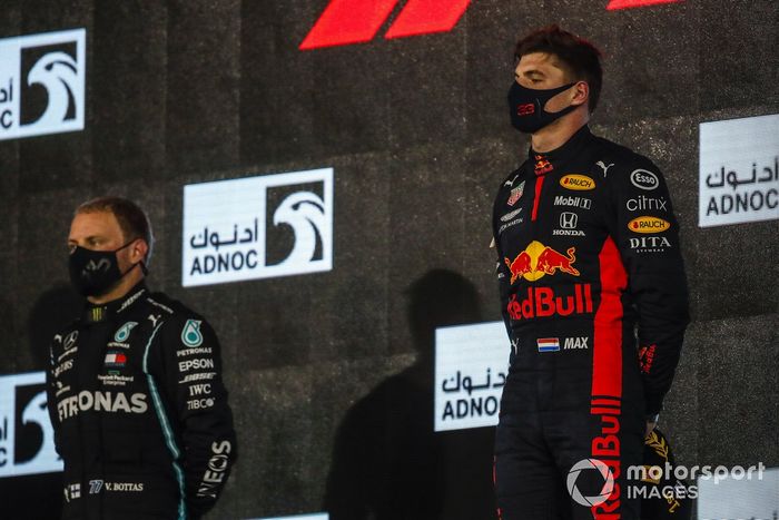 Podio: segundo lugar Valtteri Bottas, Mercedes-AMG F1, ganador Max Verstappen, Red Bull Racing