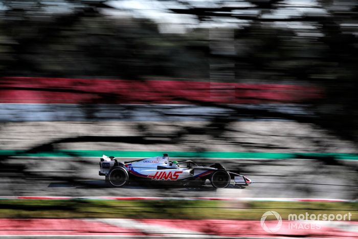 Mick Schumacher, Haas VF-22