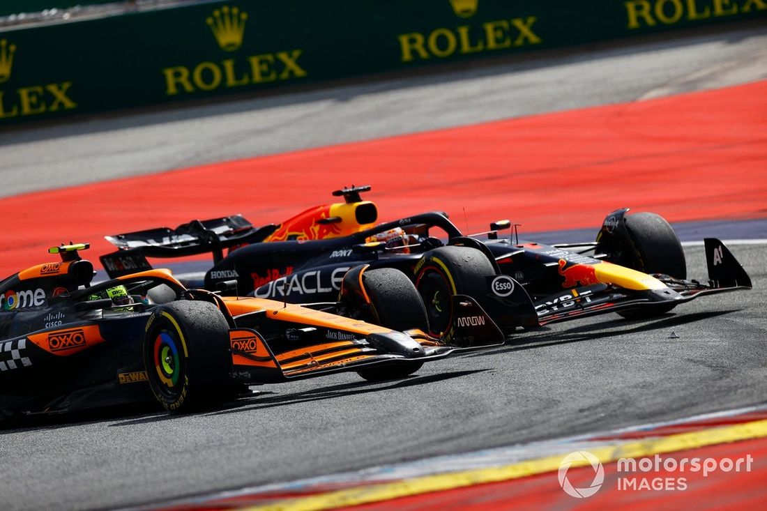 Max Verstappen, Red Bull Racing RB20, Lando Norris, McLaren MCL38, batalla por el liderato