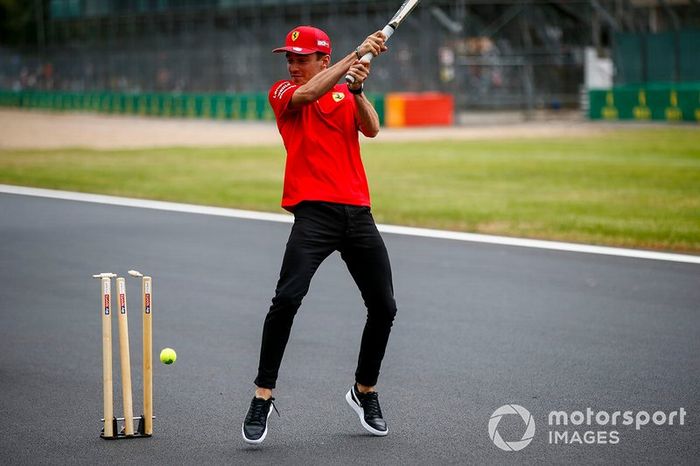 Charles Leclerc, Ferrari plays cricket