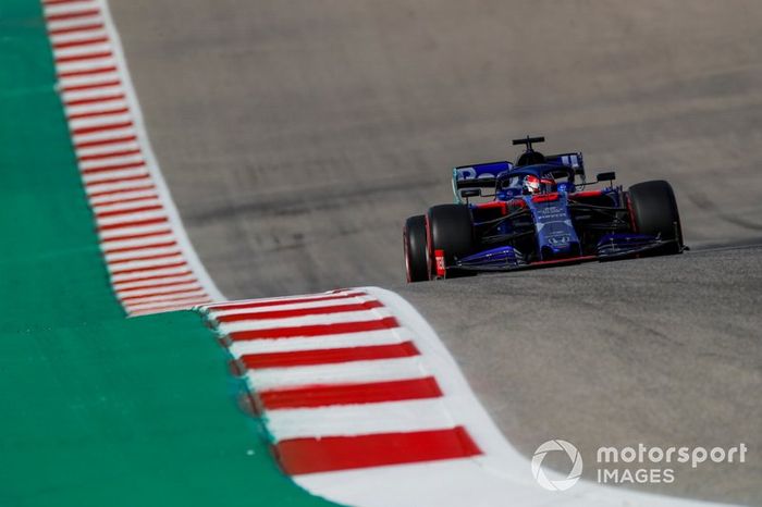 12º Daniil Kvyat, Toro Rosso STR14 (sancionado con 5 segundos)