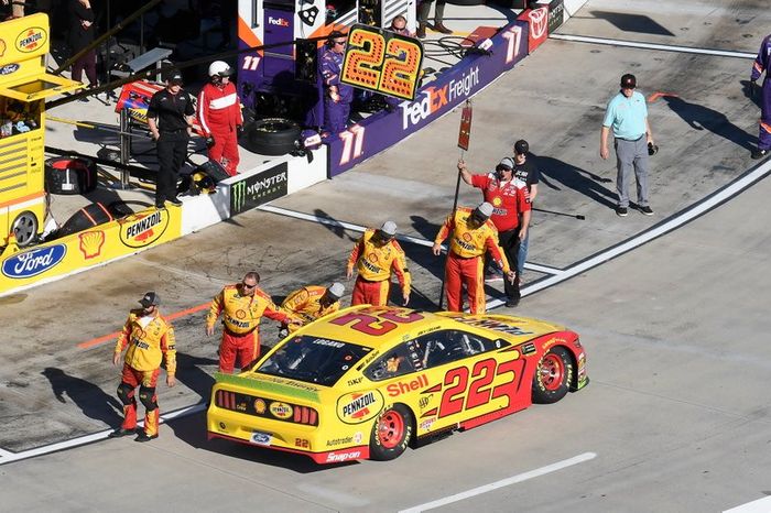 Joey Logano, Team Penske, Ford Mustang Shell Pennzoil