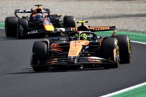 Lando Norris, McLaren, Max Verstappen, Red Bull Racing