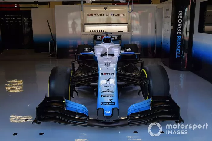 El Williams FW42 en el box