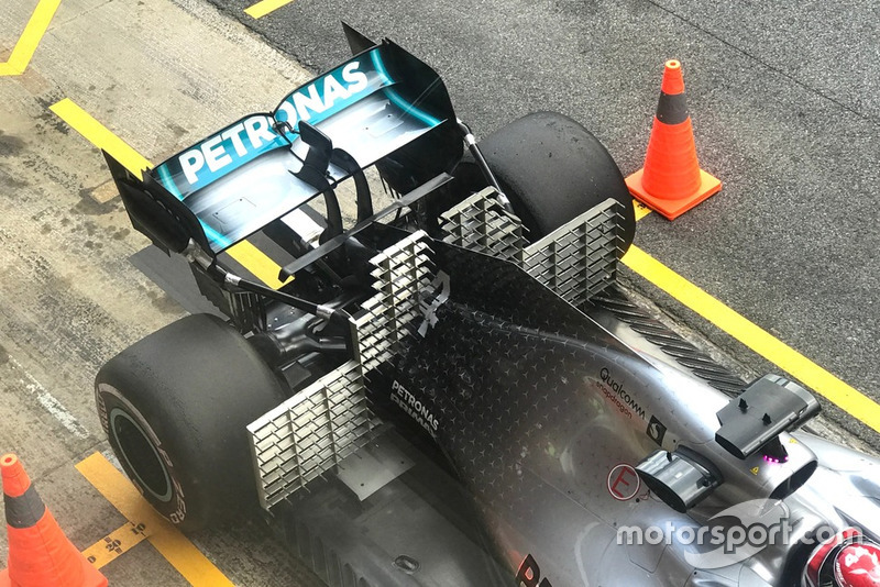 Lewis Hamilton, Mercedes-AMG F1 W10 EQ Power+, con sensores