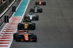 Фернандо Алонсо, McLaren MCL32, Карлос Сайнс-мл., Renault Sport F1 Team RS17, Лэнс Стролл, Williams