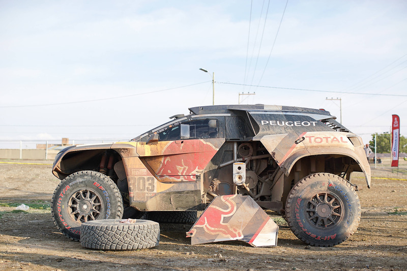 #303 Peugeot Sport Peugeot 3008 DKR: Carlos Sainz, Lucas Cruz