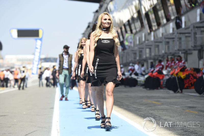 Grid girl
