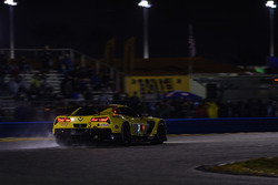 #3 Corvette Racing Chevrolet Corvette C7.R, GTLM: Antonio Garcia, Jan Magnussen, Mike Rockenfeller rain