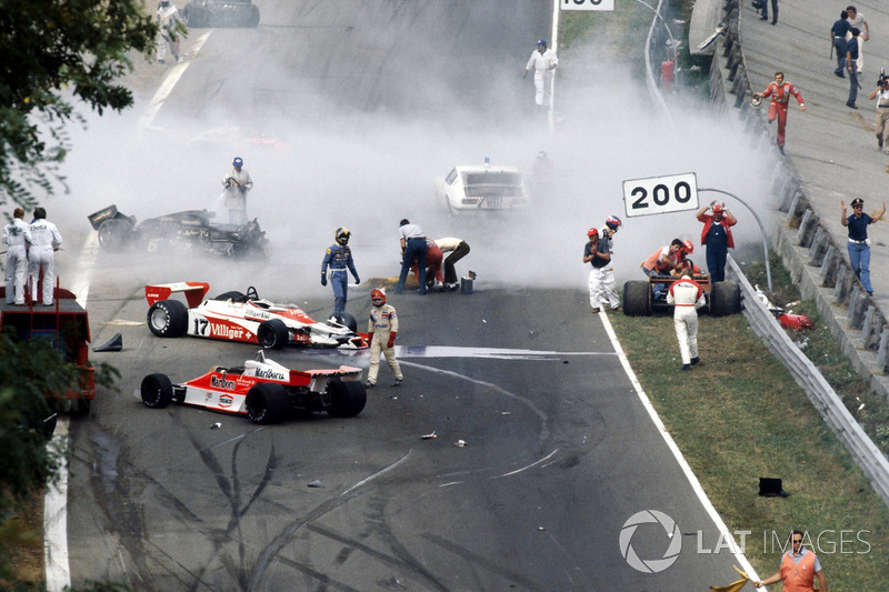 The immediate aftermath of the multi-car accident at the start of the race