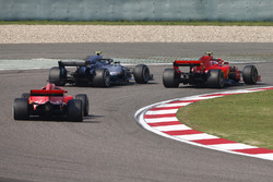 Кімі Райкконен, Ferrari SF71H, Валттері Боттас, Mercedes AMG F1 W09, Себастьян Феттель, Ferrari SF71