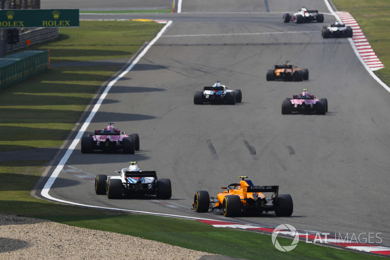 Fernando Alonso, McLaren MCL33 Renault, Lance Stroll, Williams FW41 Mercedes, Esteban Ocon, Force India VJM11 Mercedes, Sergio Perez, Force India VJM11 Mercedes, Sergey Sirotkin, Williams FW41 Mercedes, and Stoffel Vandoorne, McLaren MCL33 Renault