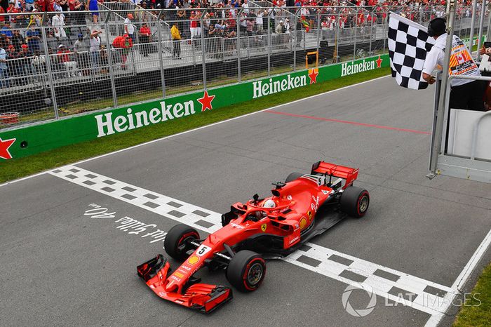 Sebastian Vettel, Ferrari SF71H melintasi garis finis